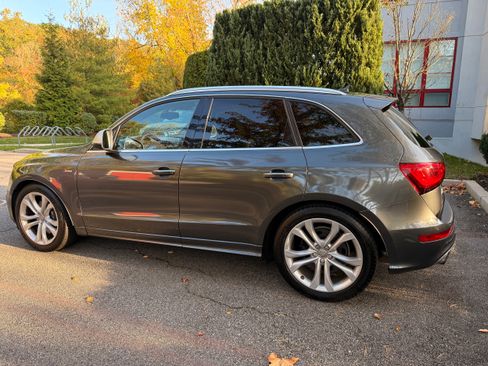 Used 2015 Audi SQ5 Premium Plus w/ Technology Package AWD/4WD image 8