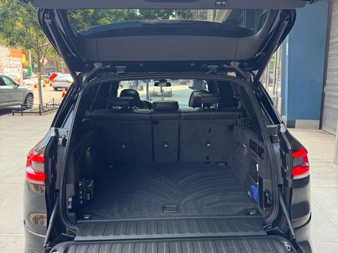 Used 2019 BMW X5 xDrive50i w/ M Sport Package image 9