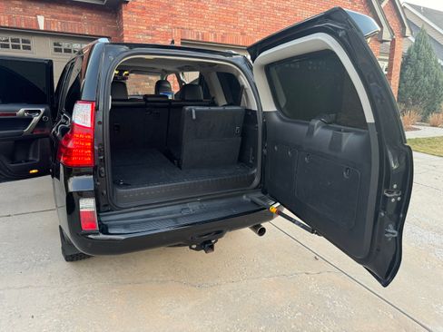 Used 2013 Lexus GX 460 Premium image 21