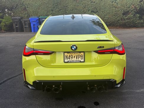 Used 2022 BMW M4 Competition w/ Executive Package RWD image 2