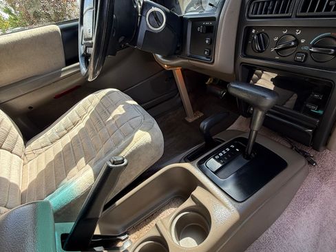 Used 1995 Jeep Grand Cherokee Laredo AWD/4WD image 15
