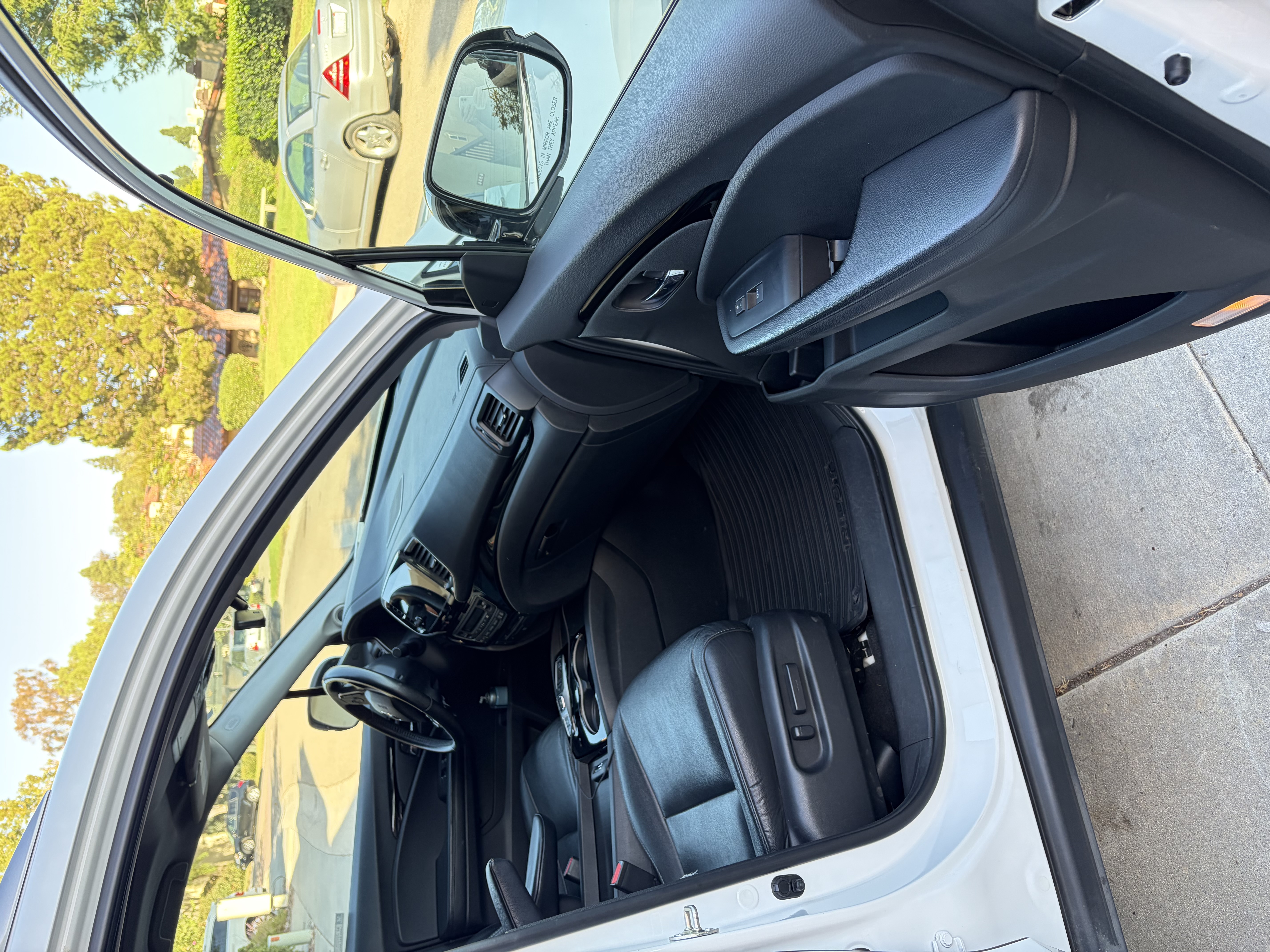 Used 2021 Honda Pilot Touring image 6