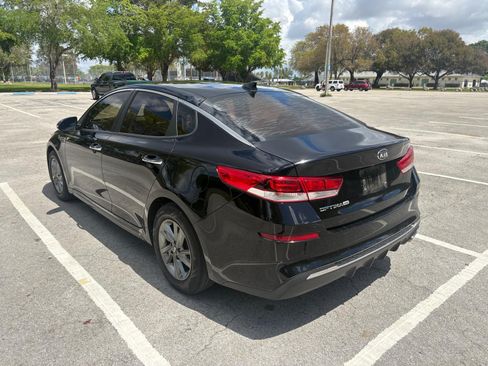 Used 2019 Kia Optima LX image 2