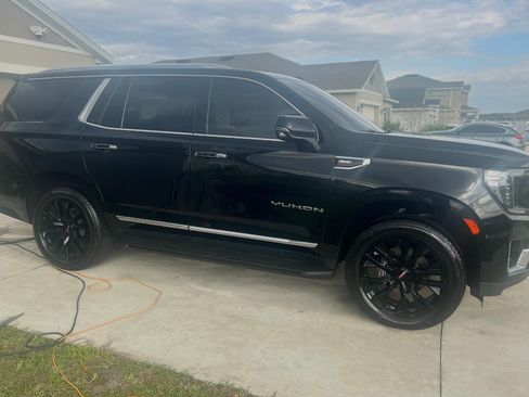 Used 2021 GMC Yukon SLT w/ Rear Media and Nav Package RWD image 6