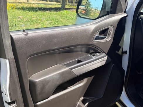 Used 2016 Chevrolet Colorado LT RWD image 10