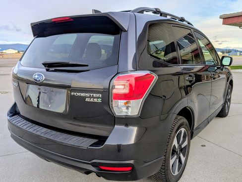 Used 2017 Subaru Forester 2.5i Premium w/ Popular Package #2A image 6
