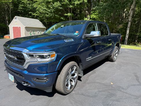 Used 2022 RAM 1500 Limited AWD/4WD image 1