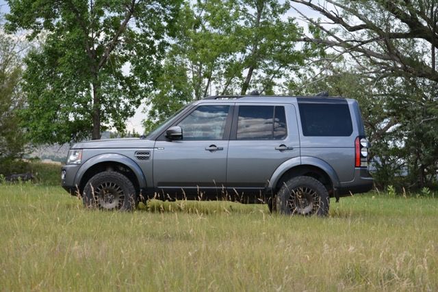 Used 2016 Land Rover LR4 HSE Silver Edition AWD/4WD image 10