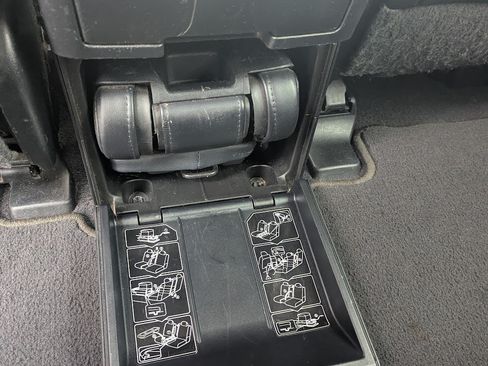 Used 2012 Toyota Highlander Limited w/ Tow Pkg image 15