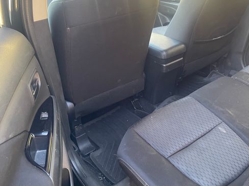 Used 2015 Mitsubishi Outlander ES image 22