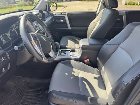 Used 2019 Toyota 4Runner SR5 Premium AWD/4WD image 8