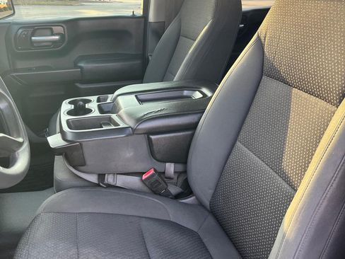 Used 2020 GMC Sierra 1500 4x4 Crew Cab w/ Sierra Value Package image 11