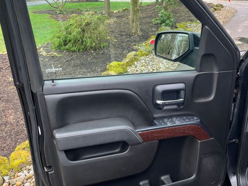 Used 2014 GMC Sierra 1500 SLE w/ SLE Value Package image 16