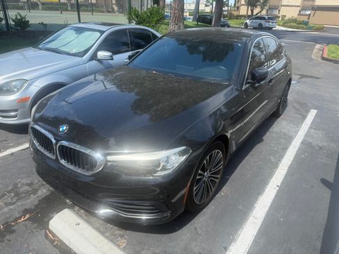Used 2018 BMW 530e image 2