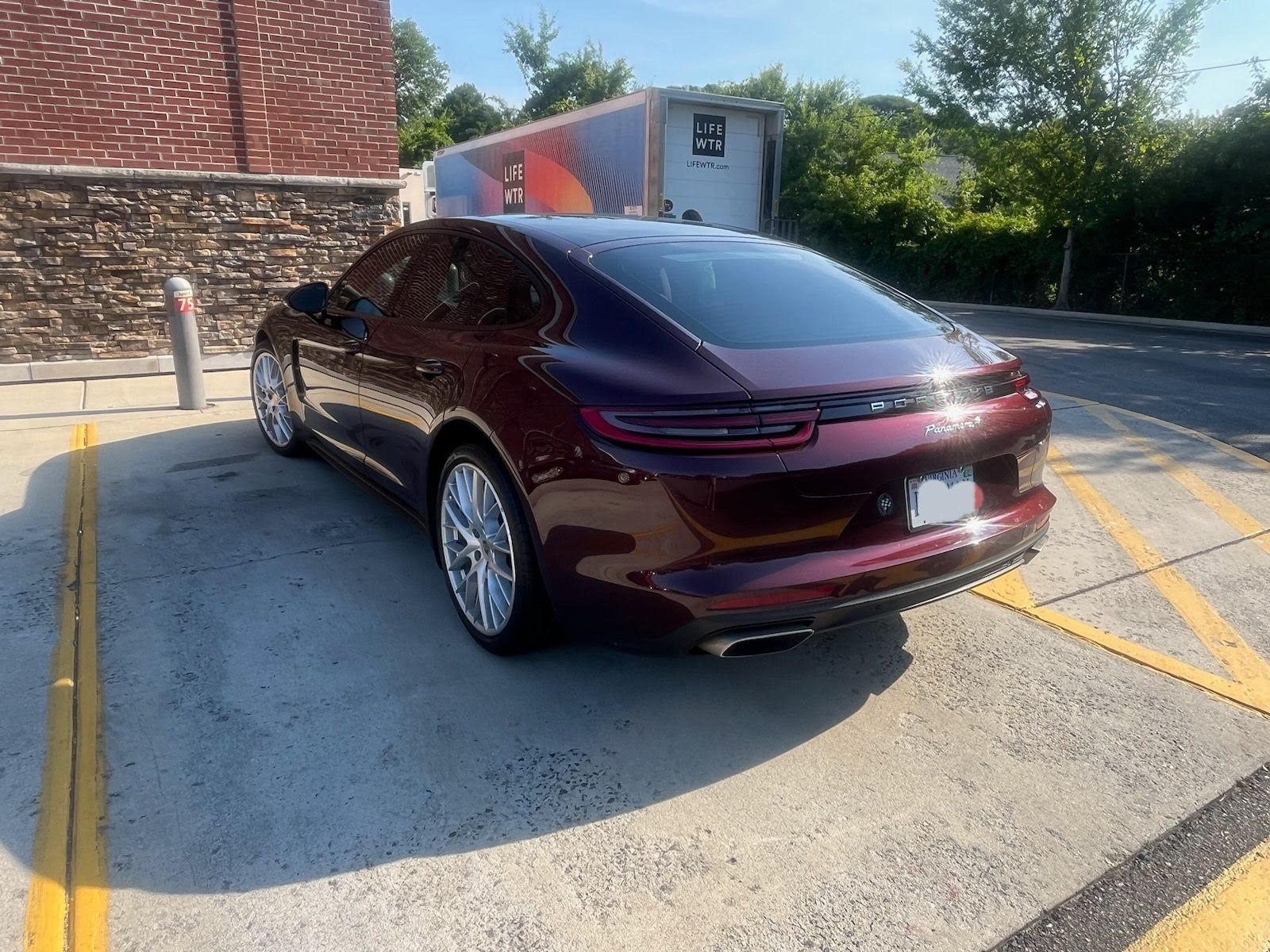 Used 2018 Porsche Panamera 4 AWD/4WD image 11