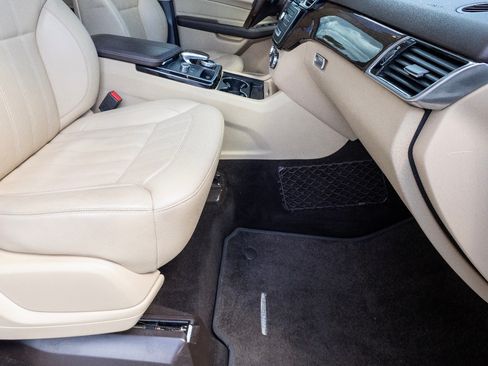 Used 2018 Mercedes-Benz GLE 350 image 17