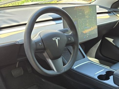 Used 2021 Tesla Model 3 Standard Range Plus RWD image 4