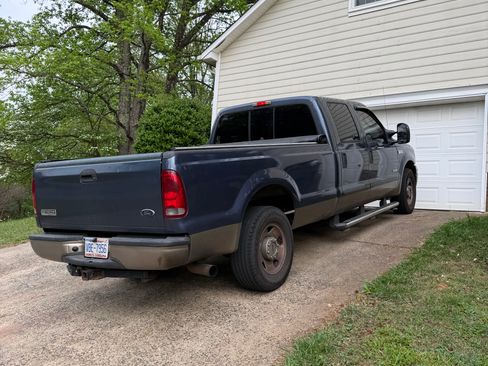 Used 2006 Ford F250 XLT image 6