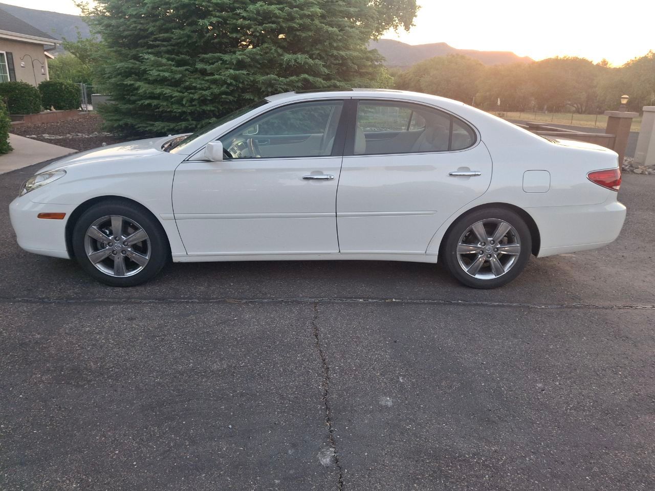 Used 2005 Lexus ES 330 FWD image 6