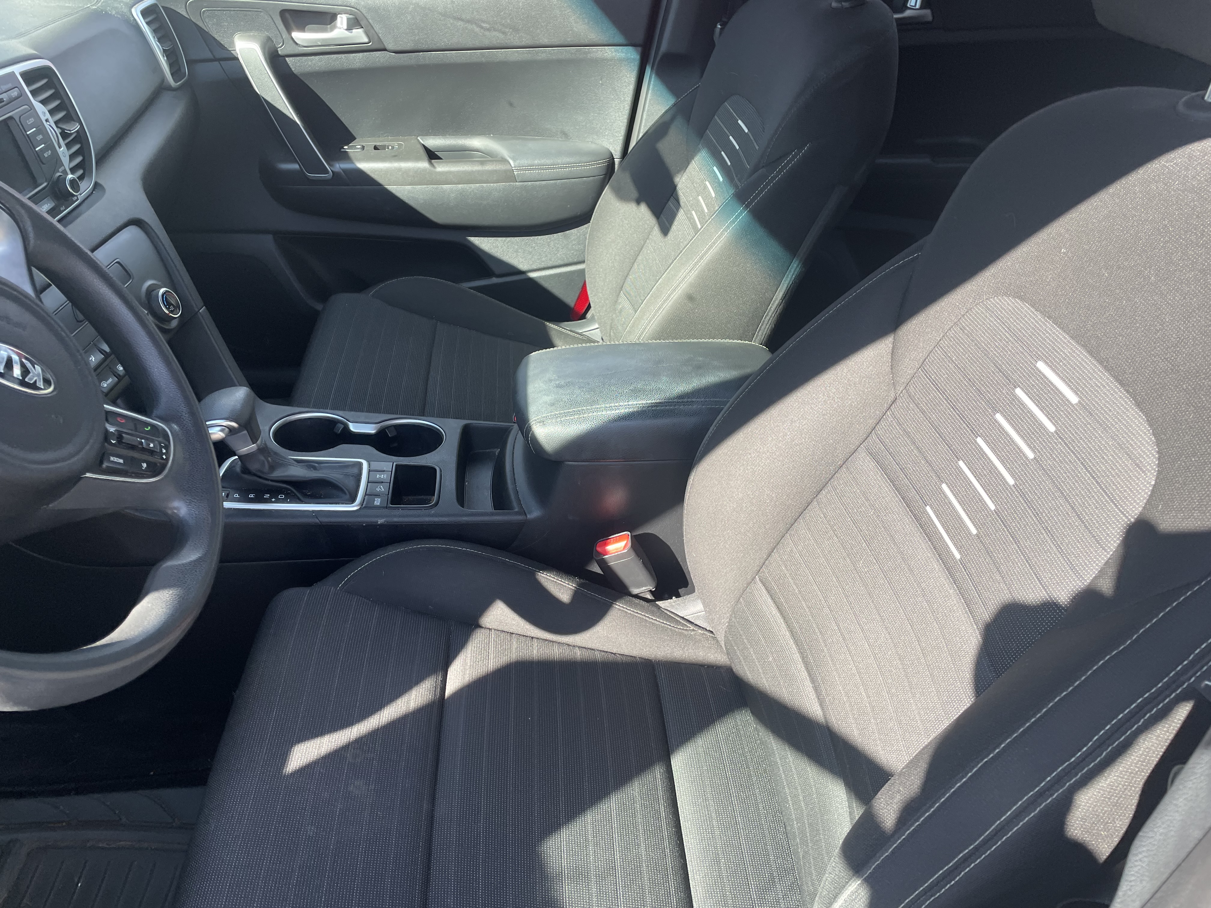 Used 2018 Kia Sportage LX AWD/4WD image 6