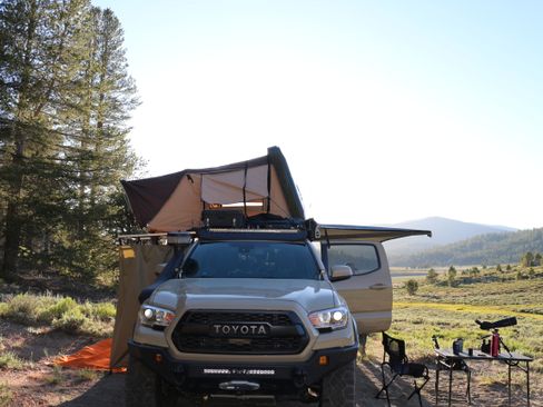 Used 2018 Toyota Tacoma TRD Off-Road image 19