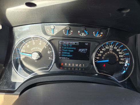 Used 2014 Ford F150 XLT w/ Equipment Group 302A Luxury image 12