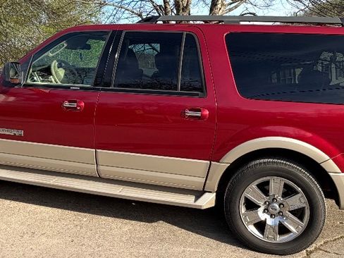 Used 2007 Ford Expedition EL Eddie Bauer image 2