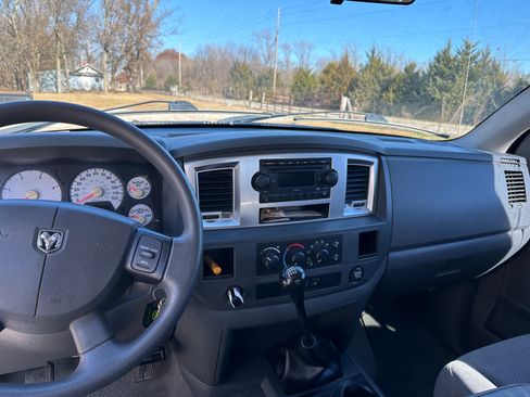 Used 2008 Dodge Ram 2500 Truck SLT image 22