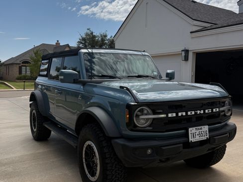 Used 2021 Ford Bronco Outer Banks w/ Sasquatch Package AWD/4WD image 4