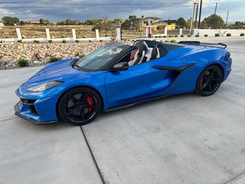 Used 2024 Chevrolet Corvette E-Ray w/ ZER Performance Package AWD/4WD image 6