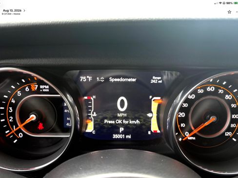 Used 2019 Jeep Wrangler Unlimited Sahara AWD/4WD image 6