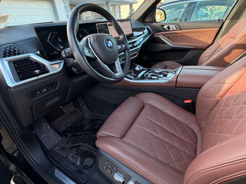 Used 2024 BMW X5 xDrive40i w/ Premium Package image 5