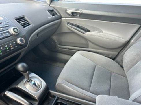 Used 2008 Honda Civic LX image 2