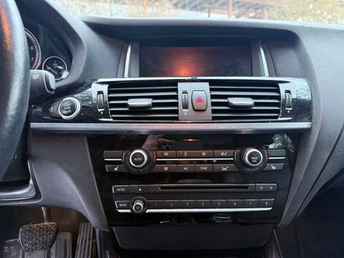 Used 2016 BMW X4 xDrive28i image 2