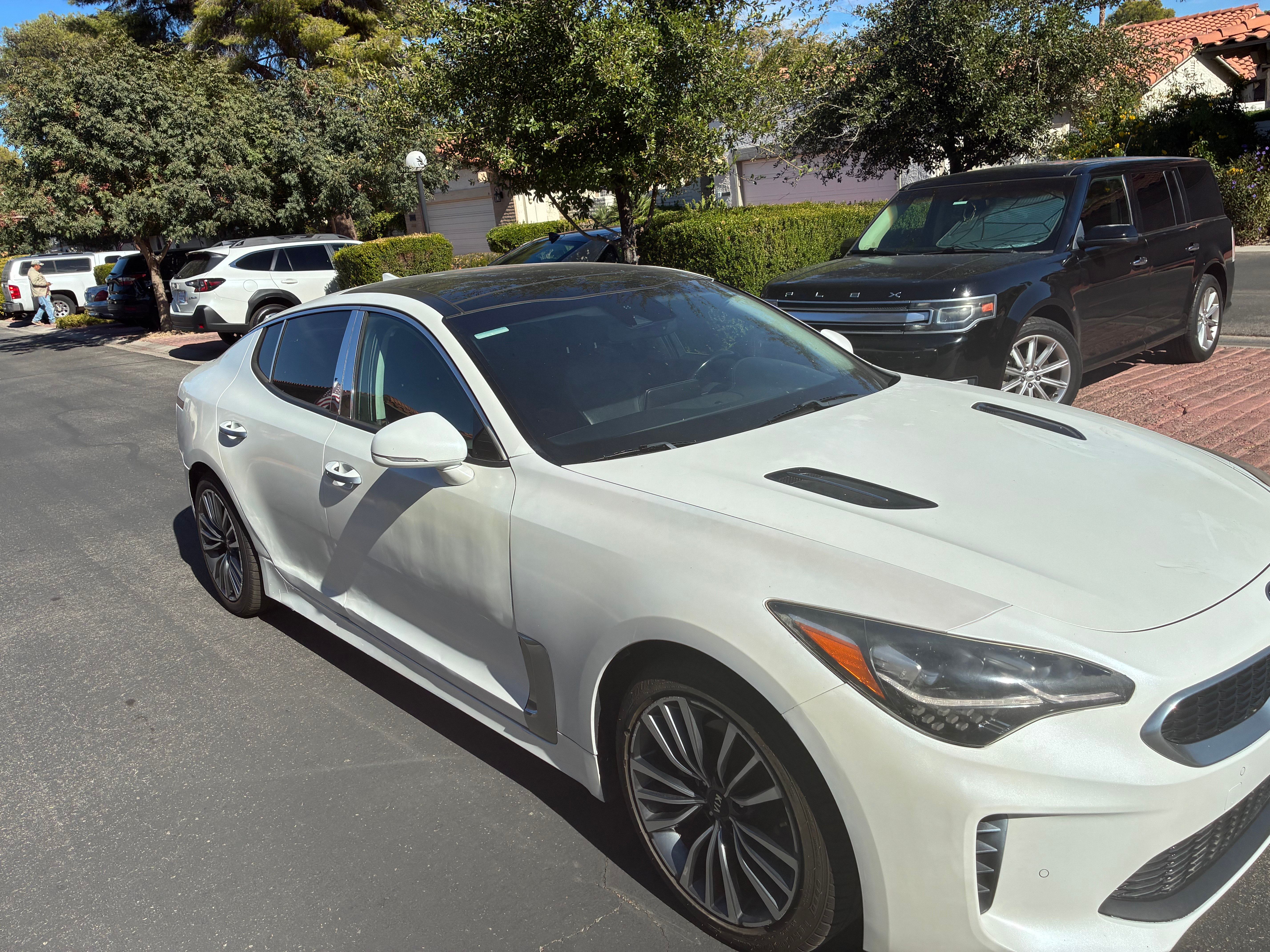 Used 2018 Kia Stinger Premium RWD image 4