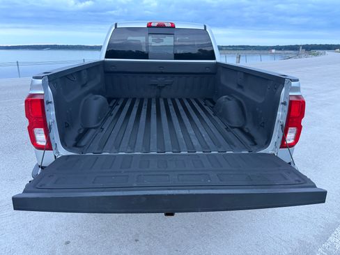 Used 2016 Chevrolet Silverado 1500 LTZ Z71 w/ LTZ Plus Package AWD/4WD image 12