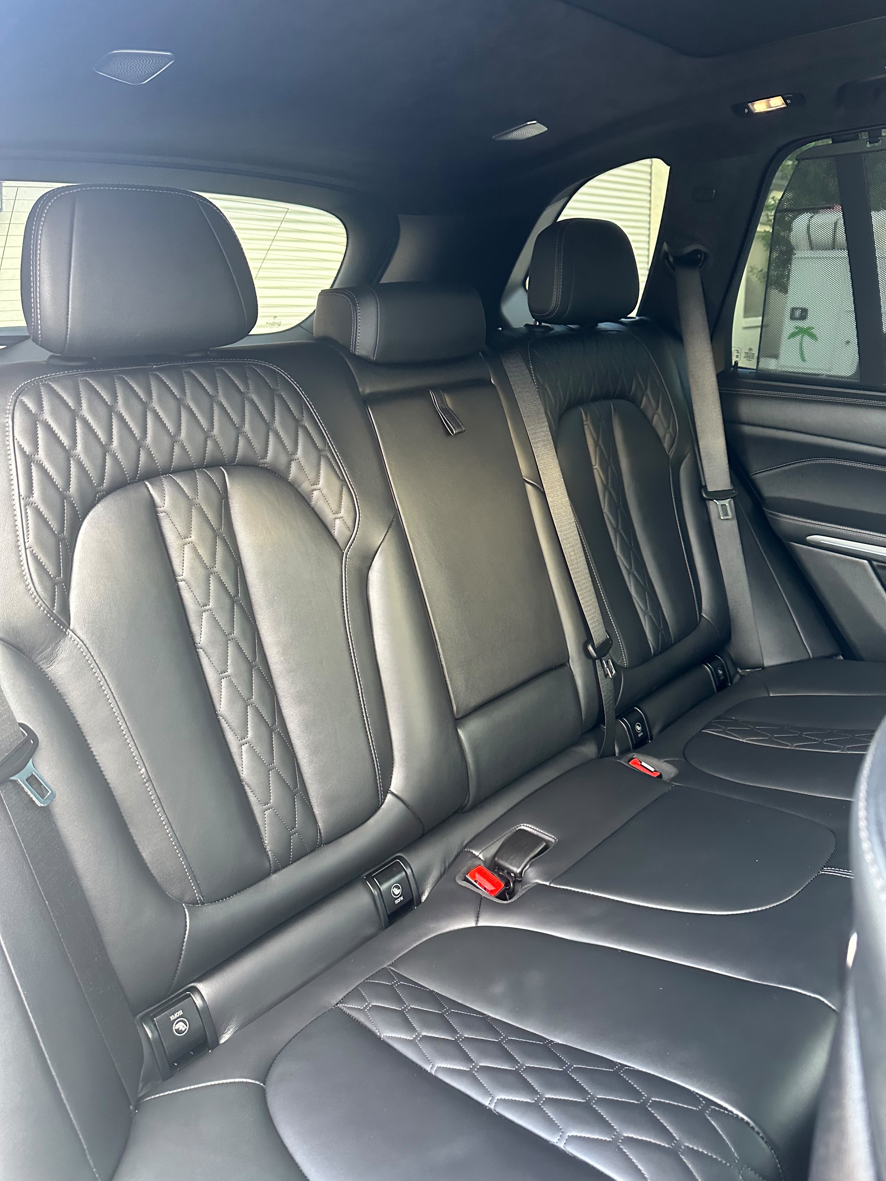Used 2024 BMW X5 M60i AWD/4WD image 27