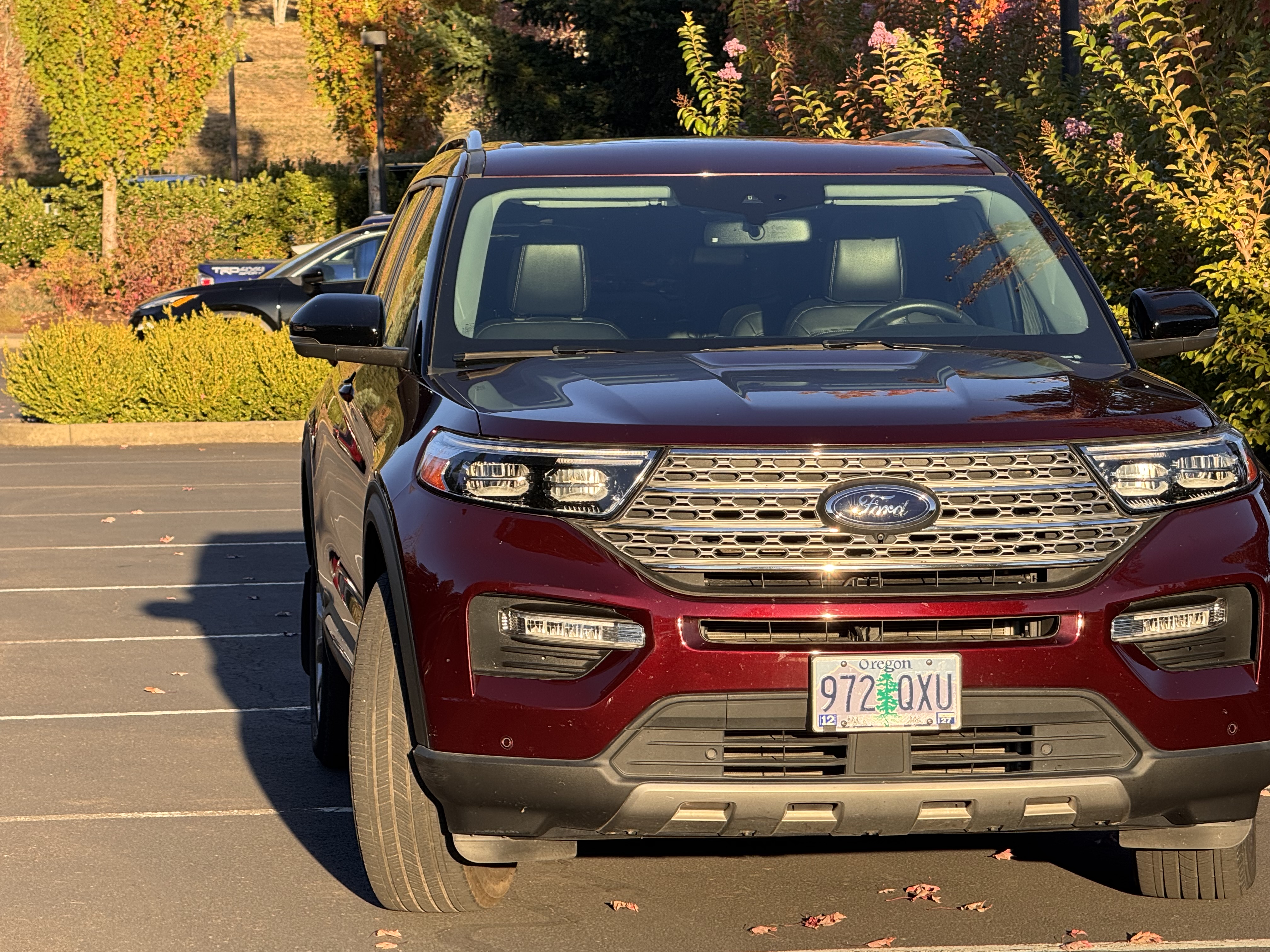 Used 2022 Ford Explorer Limited w/ Equipment Group 301A AWD/4WD image 11