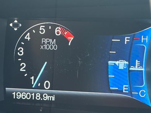 Used 2015 Ford Fusion Titanium FWD image 9