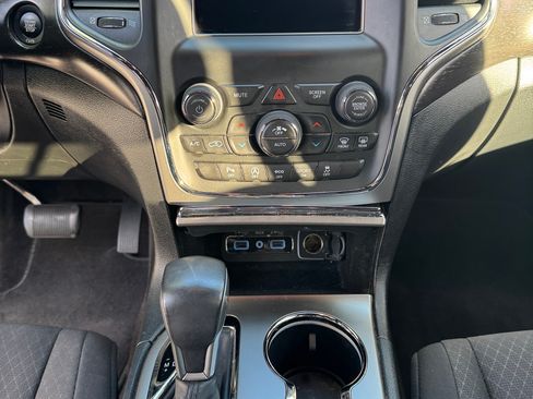 Used 2018 Jeep Grand Cherokee Laredo image 8