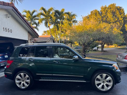 Used 2011 Mercedes-Benz GLK 350 2WD image 8