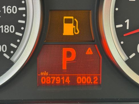 Used 2012 BMW M3 Convertible image 12