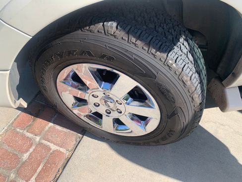 Used 2007 Ford Expedition Limited image 9