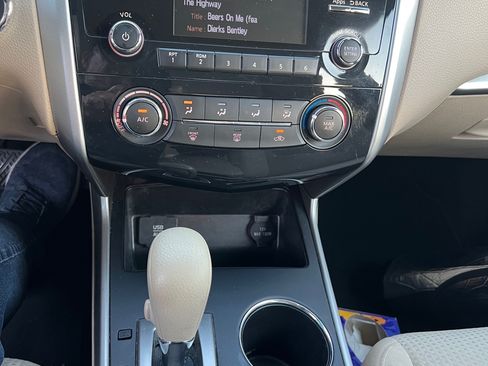 Used 2015 Nissan Altima 2.5 S w/ Power Driver Seat Package image 24