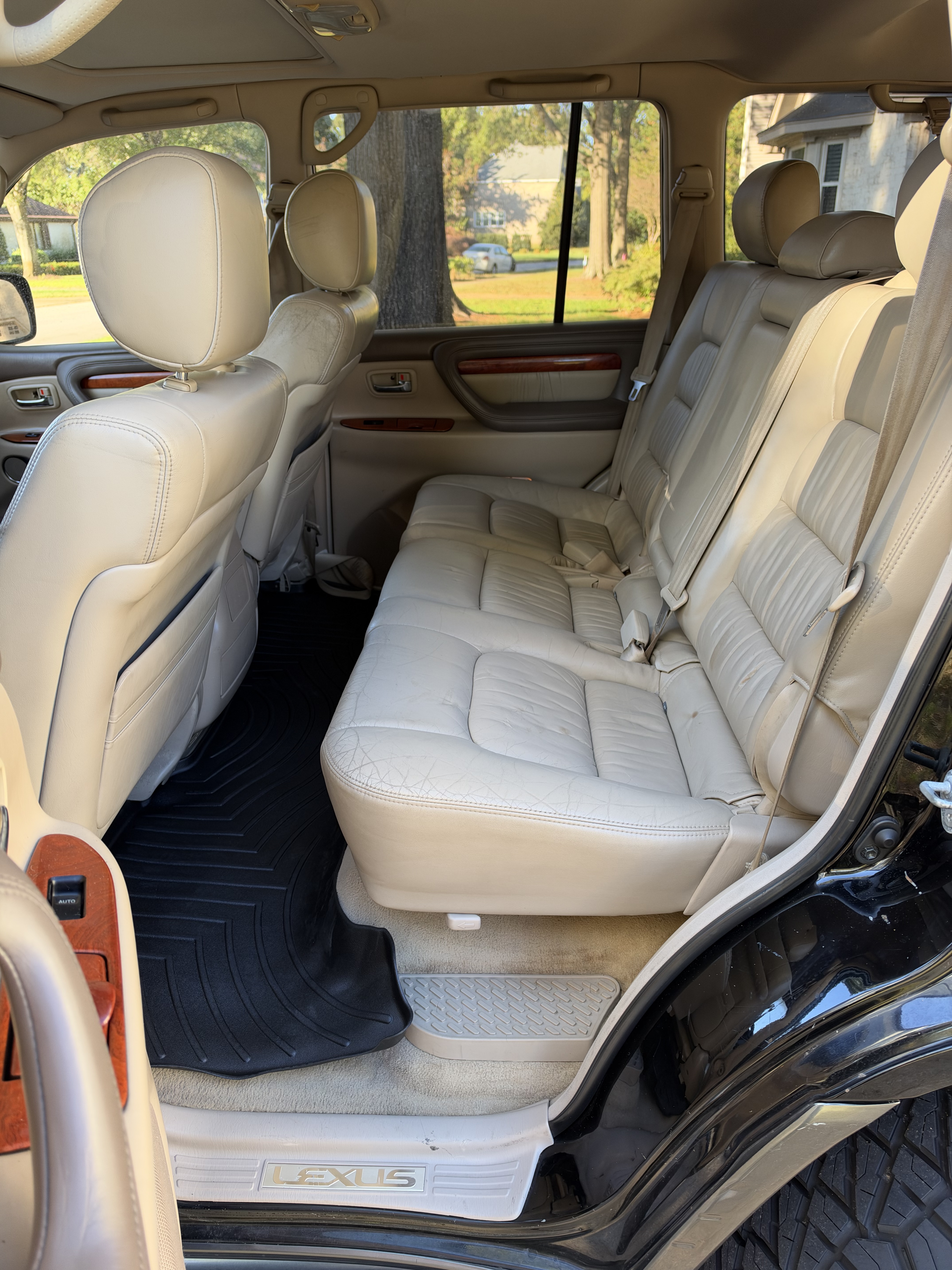 Used 2001 Lexus LX 470 4WD image 12