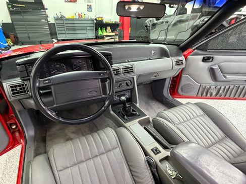 Used 1993 Ford Mustang Cobra RWD image 10