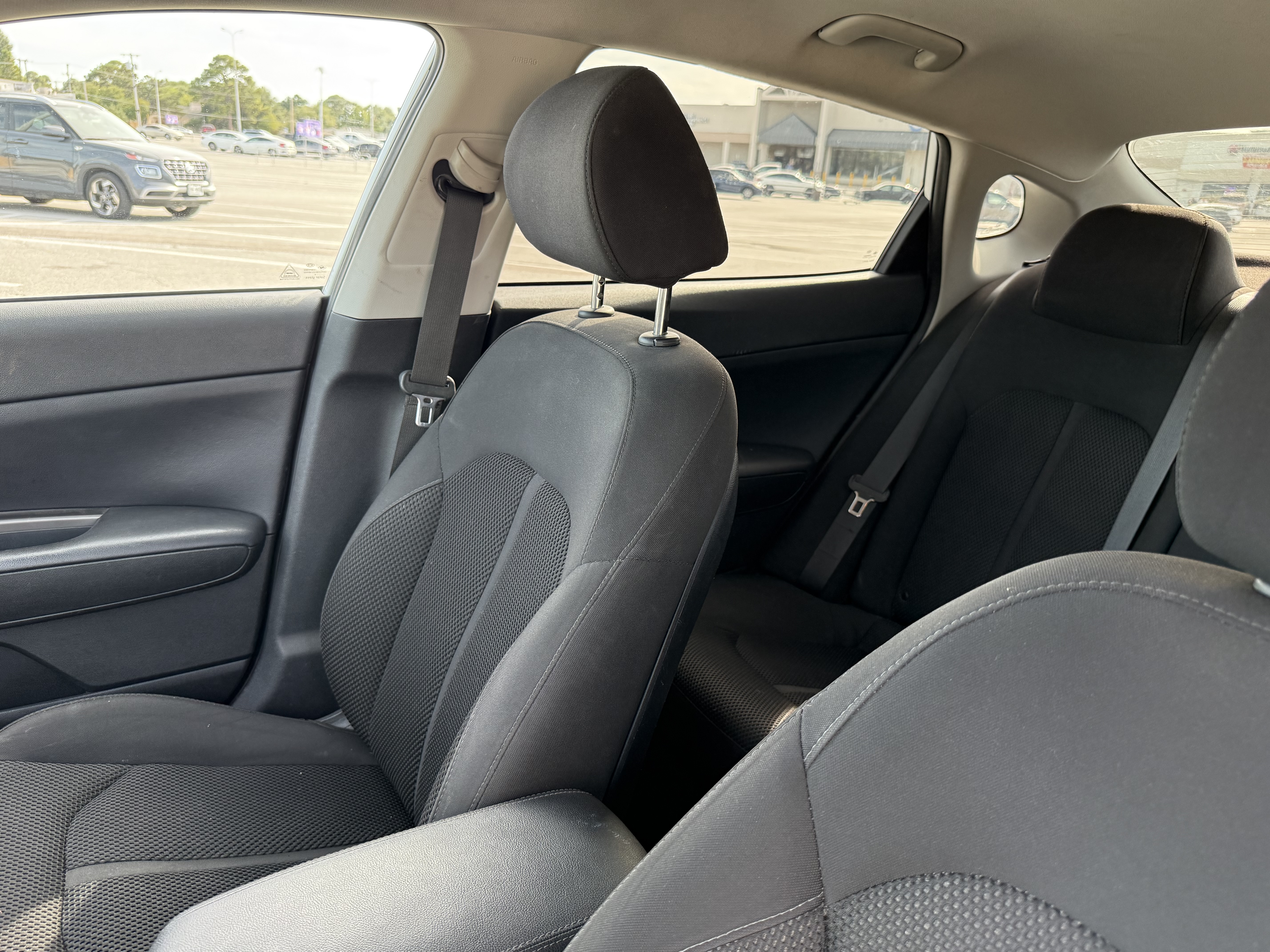 Used 2019 Kia Optima LX FWD image 12