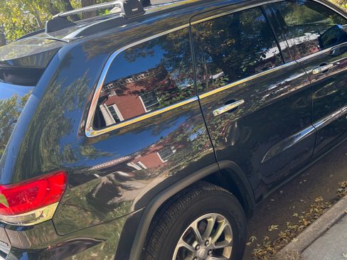 Used 2014 Jeep Grand Cherokee Limited image 2