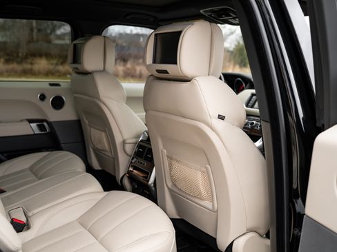 Used 2014 Land Rover Range Rover Sport Supercharged image 25