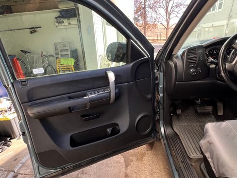 Used 2008 GMC Sierra 1500 SLE w/ SLE1 Preferred Package image 6